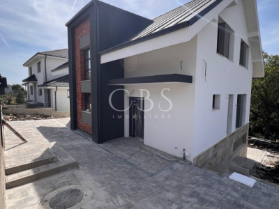 Casa unifamiliala zona centrală în Chinteni