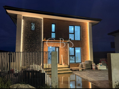 Casă individuala premium de vânzare cu view deosebit în Dezmir 180mp și t. 470mp